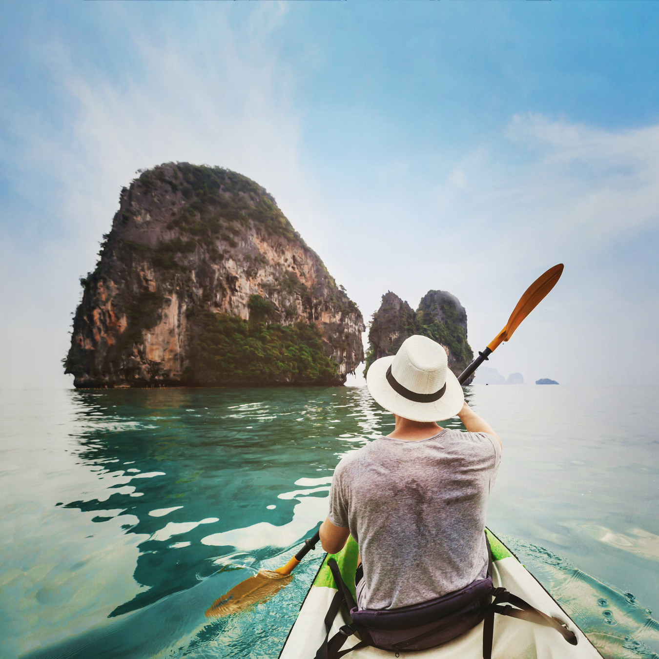 travel by kayak in Asia, beach holiday tourism activity